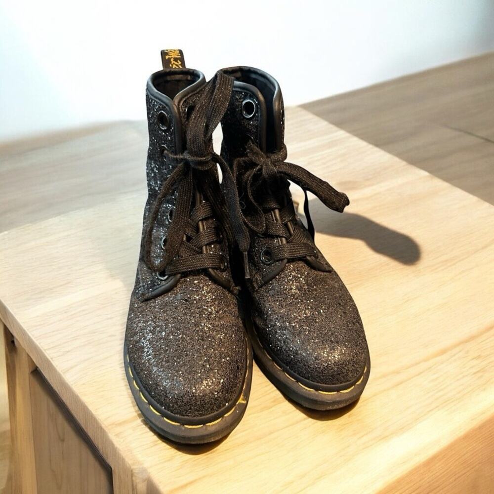 Dr. Martens Womens 1460 Farrah Black Chunky Glitter Lace-up Combat Boots
Size 6 - Picture 2 of 14
